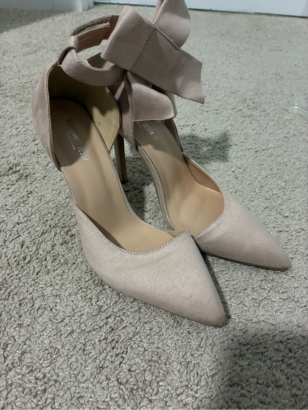 Ankle-Tie Pointed Toe Heels in blush pink